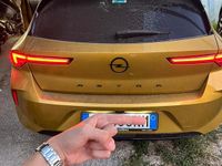 Usata Opel Astra Ultimate 131 CV (96 kW) 2022 Oro Berlina