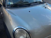 Usata Mini Cooper D 111 CV (81 kW) 2011 Oro Utilitaria