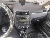 Usata Fiat Punto 77 CV (56 kW) 2007 Grigio Utilitaria