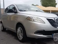 Usata Lancia Ypsilon 70 CV (51 kW) 2014 Grigio Utilitaria