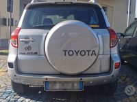 usata Toyota RAV4 RAV4 2.0 Tdi D-4D cat 5 porte Sol