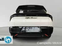 Nuova Alfa Romeo GT Junior 136 CV (100 kW) 2026 Bianco sempione con tetto nero SUV