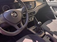 Usado VW Polo 60 CV (44 kW) 2019 Rojo Utilitario