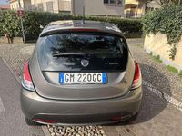 Usata Lancia Ypsilon 69 CV (50 kW) 2023 Bronzo Utilitaria