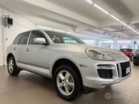 Usata Porsche Cayenne 290 CV (213 kW) 2008 Grigio SUV