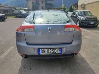 Usata Renault Laguna III Initiale 173 CV (127 kW) 2008 Blu/azzurro Berlina