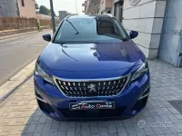Usata Peugeot 3008 Business-Line 131 CV (96 kW) 2020 Blu SUV