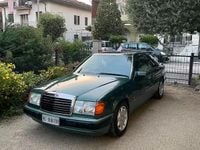 Usata Mercedes 200 Sportline 118 CV (86 kW) 1992 Verde Coupé