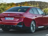 Usata BMW i5 Efficient Dynamics 150 kW (204 CV) 2024 Argento Berlina