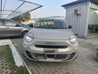 Nuova Fiat 600 La Prima 110 CV (80 kW) 2025 Beige SUV
