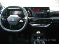 Nuova Renault Clio V 116 CV (85 kW) 2026 Grigio Berlina