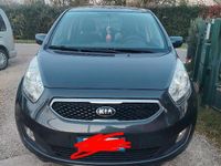 Usata Kia Venga Active 90 CV (66 kW) 2015 Grigio Utilitaria