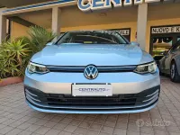 Usata VW Golf VIII Life 116 CV (85 kW) 2023 Grigio Berlina