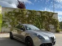 Occasion Alfa Romeo Giulietta Veloce 240 ch (176 kW) 2018 Gris Citadine