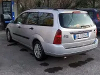 Usata Ford Focus 116 CV (85 kW) 2001 Grigio Station wagon