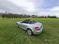 Usata Mercedes SLK350 272 CV (200 kW) 2004 Grigio Cabrio
