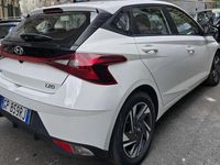 Usata Hyundai i20 84 CV (61 kW) 2023 Bianco Utilitaria