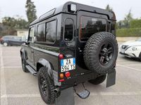 Usata Land Rover Defender 122 CV (89 kW) 2011 Nero SUV