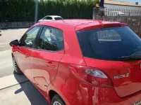 Usata Mazda 2 68 CV (50 kW) 2008 Rosso Utilitaria
