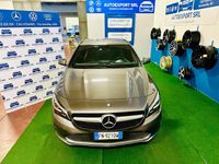 Usata Mercedes CLA220 177 CV (130 kW) 2017 Argento Berlina