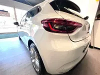 Usata Renault Clio V 101 CV (74 kW) 2022 Bianco Berlina