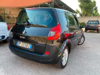 Usata Renault Scénic III 110 CV (80 kW) 2009 Nero Monovolume