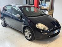 Usata Fiat Punto Lounge 69 CV (50 kW) 2017 Blu Utilitaria