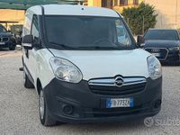 Usata Opel Combo 105 CV (77 kW) 2015 Bianco Monovolume