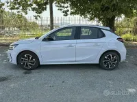 Usata Opel Corsa 101 CV (74 kW) 2025 Bianco Utilitaria