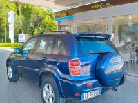 Usata Toyota RAV4 116 CV (85 kW) 2004 Blu SUV
