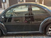 Usata VW New Beetle 105 CV (77 kW) 2003 Nero Utilitaria
