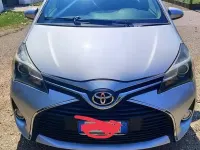 Usata Toyota Yaris 65 CV (47 kW) 2017 Grigio Utilitaria