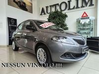 Usata Lancia Ypsilon Silver 69 CV (50 kW) 2022 Grigio pietra Utilitaria