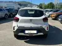 Usata Dacia Spring Comfort Plus 33 kW (45 CV) 2022 Bianco kaolin Utilitaria