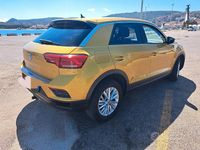 Usata VW T-Roc 2018 Giallo SUV