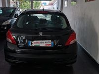 Usata Peugeot 207 Access 75 CV (55 kW) 2011 Nero Berlina
