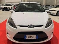 Usata Ford Fiesta Titanium 95 CV (69 kW) 2009 Bianco Utilitaria