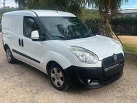 Begagnad Fiat Doblò Active 101 HK (74 kW) 2014 Vit Minibuss