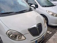 Usata Lancia Ypsilon 69 CV (50 kW) 2012 Bianco Utilitaria