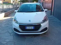 Usata Peugeot 208 82 CV (60 kW) 2016 Bianco Utilitaria