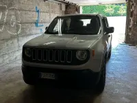 Usata Jeep Renegade Sport 120 CV (88 kW) 2017 Argento SUV