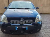 Usata Toyota Yaris 65 CV (47 kW) 2005 Blu Utilitaria
