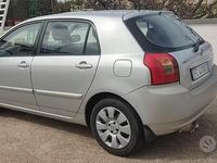 Usata Toyota Corolla 90 CV (66 kW) 2003 Grigio Utilitaria