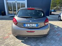 Usata Peugeot 208 Active 102 CV (75 kW) 2019 Grigio Utilitaria