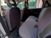 Usata Fiat Punto Active 69 CV (50 kW) 2010 Argento Utilitaria