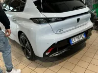 Usata Peugeot e-308 61 kW (84 CV) 2024 Bianco Utilitaria