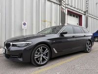 Begagnad BMW 520 Efficient Dynamics 2022 Grå Kombi