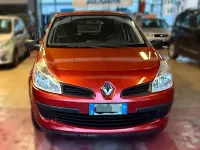 Usata Renault Clio II Dynamique 75 CV (55 kW) 2006 Arancione Berlina