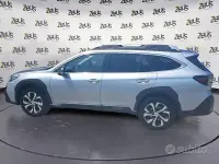 Usata Subaru Outback Premium 169 CV (124 kW) 2023 Grigio Station wagon