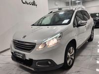 Usata Peugeot 2008 119 CV (87 kW) 2015 Bianco SUV